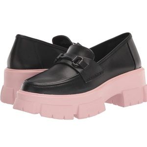 Steve Madden trifecta loafers with pink sole